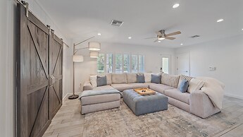 Casa De Flores 4 Bedroom Home