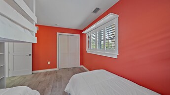 Casa De Flores 4 Bedroom Home