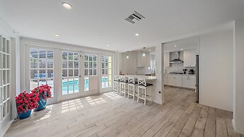 Casa De Flores 4 Bedroom Home