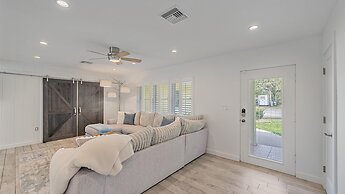 Casa De Flores 4 Bedroom Home