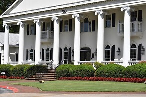 2703 2 Bedroom Villa