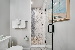 Beach House - Cottage at Indian Summer