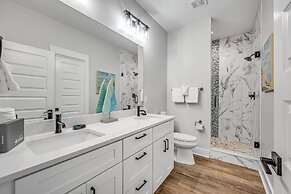 Beach House - Cottage at Indian Summer