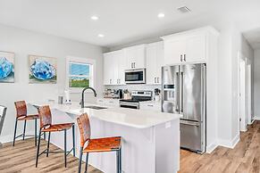 Beach House - Cottage at Indian Summer