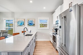 Beach House - Cottage at Indian Summer