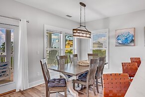 Beach House - Cottage at Indian Summer