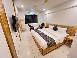 Hotel Royal Manor-Rajkot