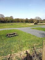 Green Dragon and Kitchen Pod - Sleeps 2 & Parking