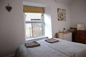 Park Square Retreat in Blaenau