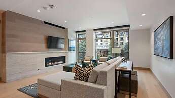 Contemporary 2 Bedroom Luxury Ski In, Ski Out Residence in Snowmass Ba