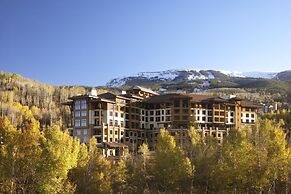 Contemporary 2 Bedroom Luxury Ski In, Ski Out Residence in Snowmass Ba