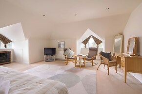 Gairn Apartment