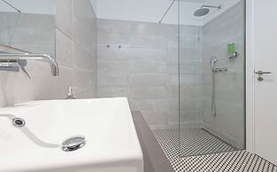 Estoril Village Guesthouse