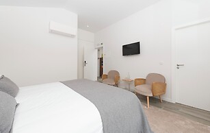 Estoril Village Guesthouse