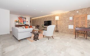 Estoril Village Guesthouse