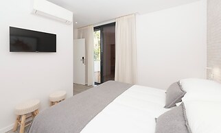 Estoril Village Guesthouse
