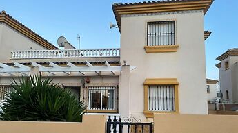 Modern Escape, Shared Pool, Private Terrace