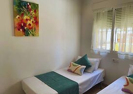 Modern Escape, Shared Pool, Private Terrace