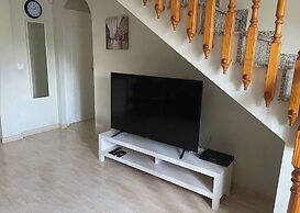 Modern Escape, Shared Pool, Private Terrace