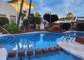 Modern Escape, Shared Pool, Private Terrace