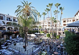 Modern Escape, Shared Pool, Private Terrace