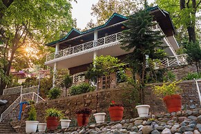 Malusara Retreat By The Lake