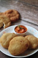 Malusara Retreat By The Lake