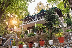 Malusara Retreat By The Lake