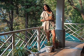 Malusara Retreat By The Lake