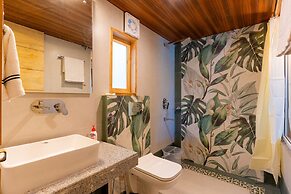 Echor Malusara Lakeview Retreat Bhimtal
