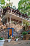 Malusara Retreat By The Lake