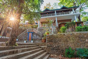 Malusara Retreat By The Lake