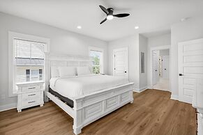 Beach House - Sand Castle Hideaway