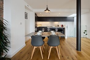 Stunning Two-bedroom Flat in Manchester