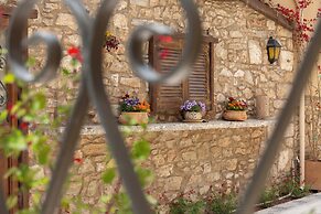 Strofilia Guest House
