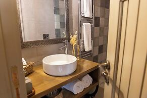 Strofilia Guest House