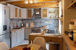 Strofilia Guest House