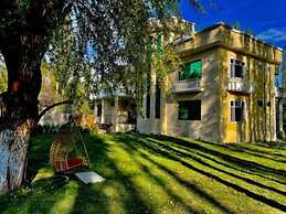 Skardu Saraye Hotel & Resort