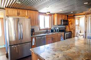 Zebra Rustic Retreat 3BR Home on Zebra Ranch