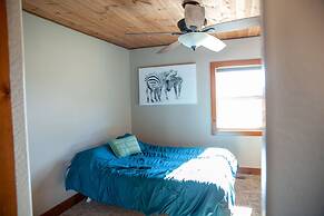 Zebra Rustic Retreat 3BR Home on Zebra Ranch