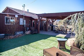 Zebra Rustic Retreat 3BR Home on Zebra Ranch