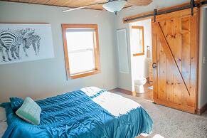 Zebra Rustic Retreat 3BR Home on Zebra Ranch