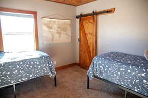 Zebra Rustic Retreat 3BR Home on Zebra Ranch