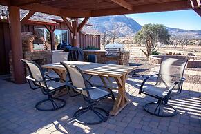 Zebra Rustic Retreat 3BR Home on Zebra Ranch