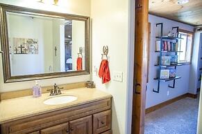 Zebra Rustic Retreat 3BR Home on Zebra Ranch