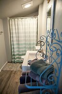 Zebra Refuge Cottage-wild Unique Prescott Stay