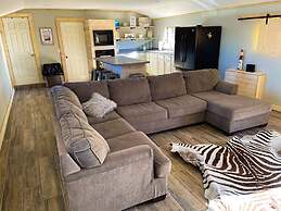 Zebra Refuge Cottage-wild Unique Prescott Stay