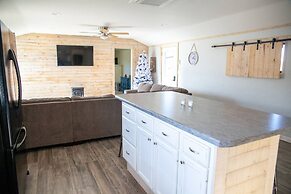 Zebra Refuge Cottage-wild Unique Prescott Stay
