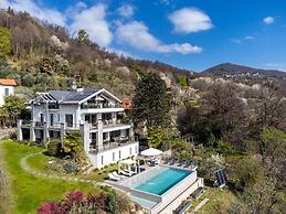 Family Friendly Italian Lakes Holiday Rental With Pool