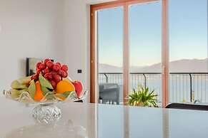 Stunning 1 bed Lake Maggiore Apartment
